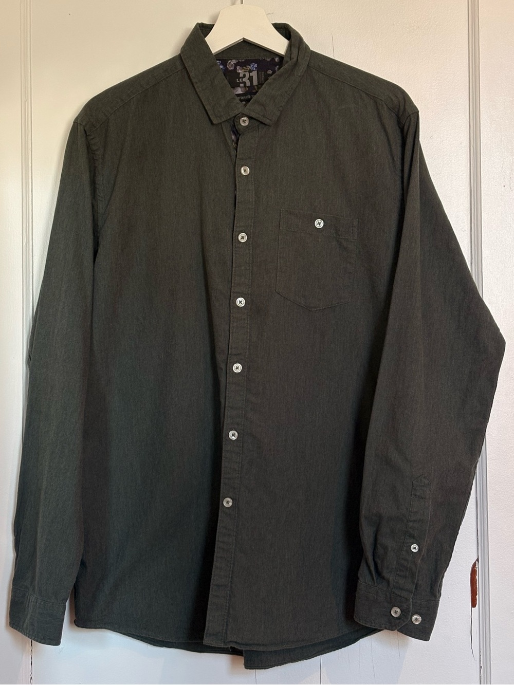 Men's Simon’s Le 31 Dark Gray Cotton Button-Up Shirt - Slim Fit